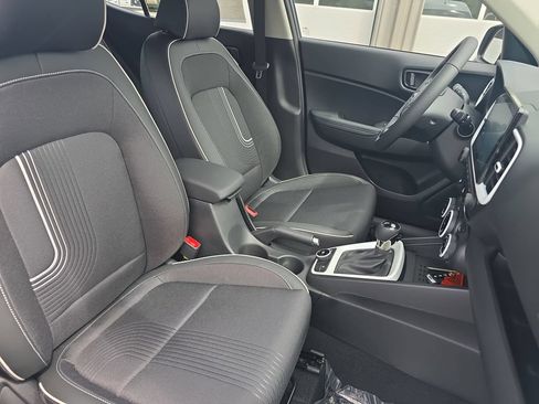 New 2026 Hyundai Venue SEL FWD image 10
