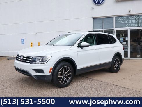 Used 2021 Volkswagen Tiguan SE w/ Panoramic Sunroof Package image 1