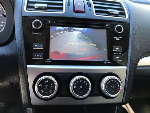 Used 2016 Subaru Crosstrek 2.0i Premium image 17