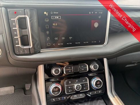Used 2022 GMC Yukon Denali AWD/4WD image 21
