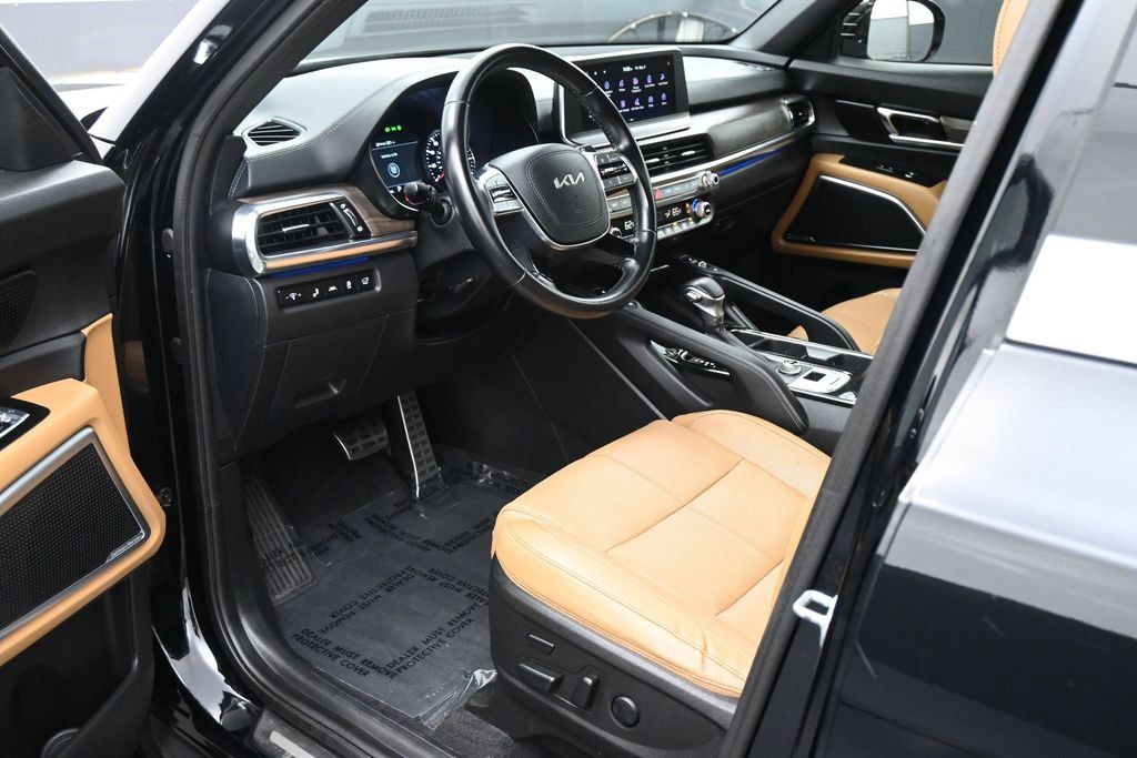 Used 2022 Kia Telluride SX FWD image 2