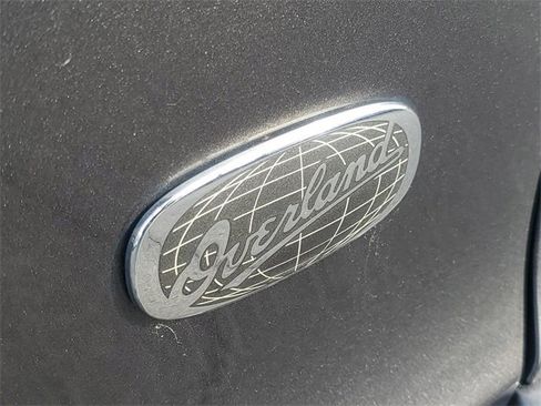 Used 2019 Jeep Cherokee Overland image 7