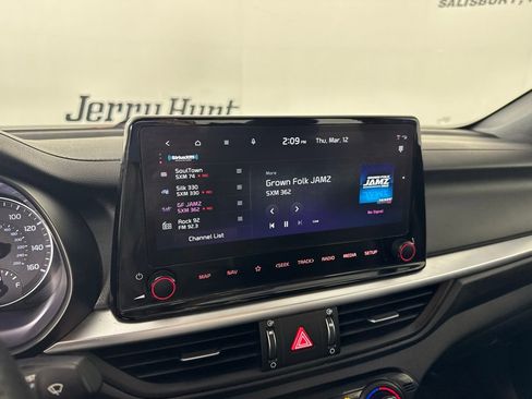 Used 2024 Kia Forte GT-Line image 17