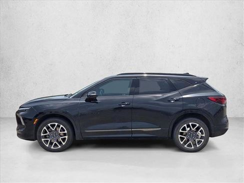 Used 2023 Chevrolet Blazer RS w/ Enhanced Convenience Package AWD/4WD image 8