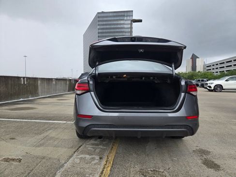 Used 2024 Nissan Sentra SV image 4