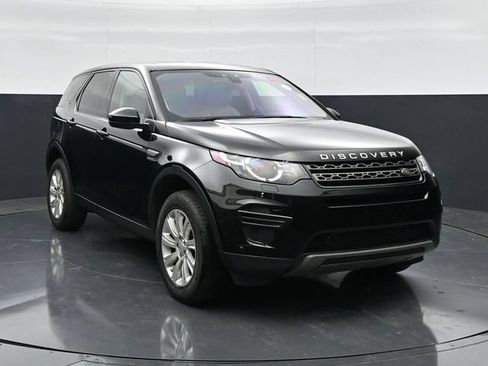 Used 2017 Land Rover Discovery Sport SE AWD/4WD image 4