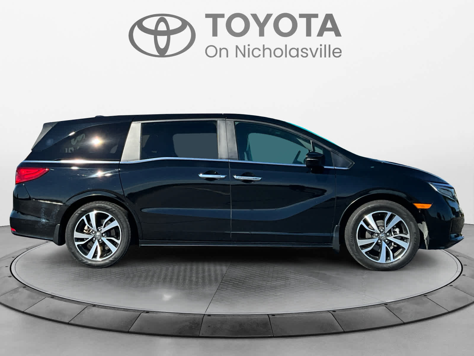 Used 2024 Honda Odyssey Touring image 6