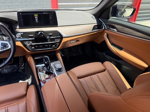 Used 2023 BMW 540i w/ M Sport Package RWD image 27