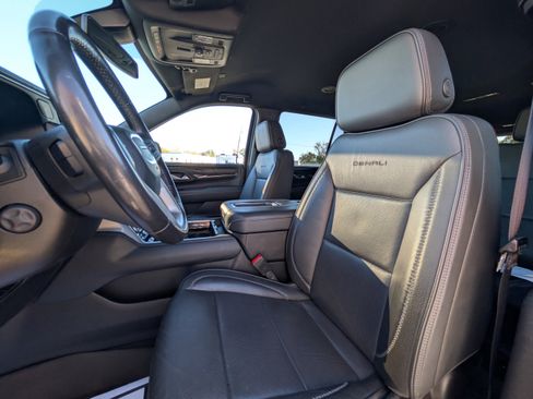 Used 2022 GMC Yukon Denali image 34