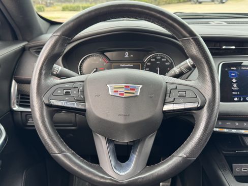 Used 2023 Cadillac XT4 Sport w/ Driver Assist Package image 19