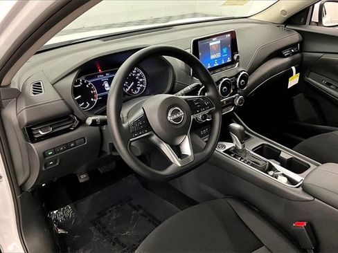 New 2025 Nissan Sentra SV w/ All-Weather Package image 6