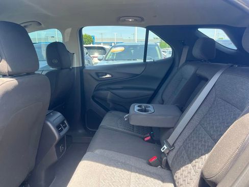 Used 2022 Chevrolet Equinox LT FWD image 16