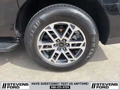 Used 2025 Ford Expedition Max Active RWD image 12