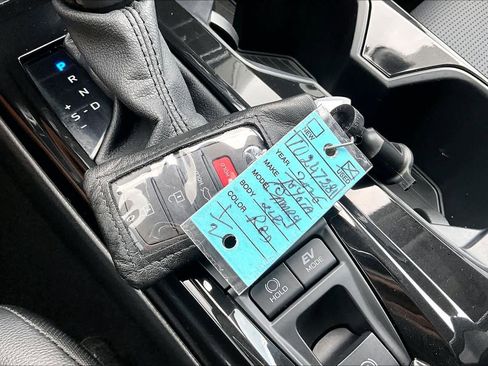 Used 2026 Toyota Camry XLE FWD image 14