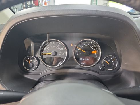 Used 2017 Jeep Compass High Altitude AWD/4WD image 18