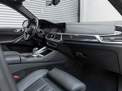 Used 2022 BMW X6 M50i w/ Executive Package AWD/4WD image 7