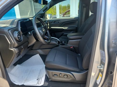 Certified 2023 Chevrolet Colorado W/T w/ WT Convenience Package II RWD image 5