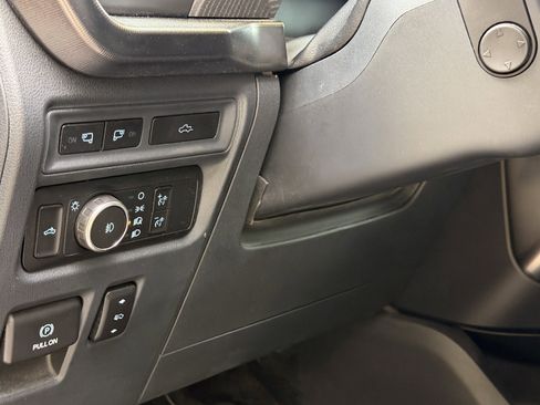 Used 2022 Ford F150 Platinum w/ Equipment Group 701A High AWD/4WD image 4