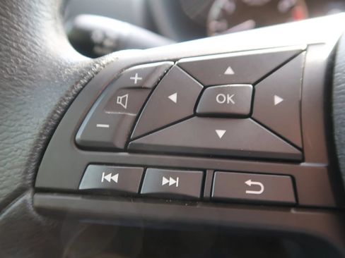 Used 2025 Nissan Sentra S FWD image 35