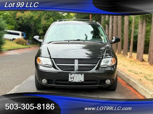Used 2005 Dodge Grand Caravan SXT image 8