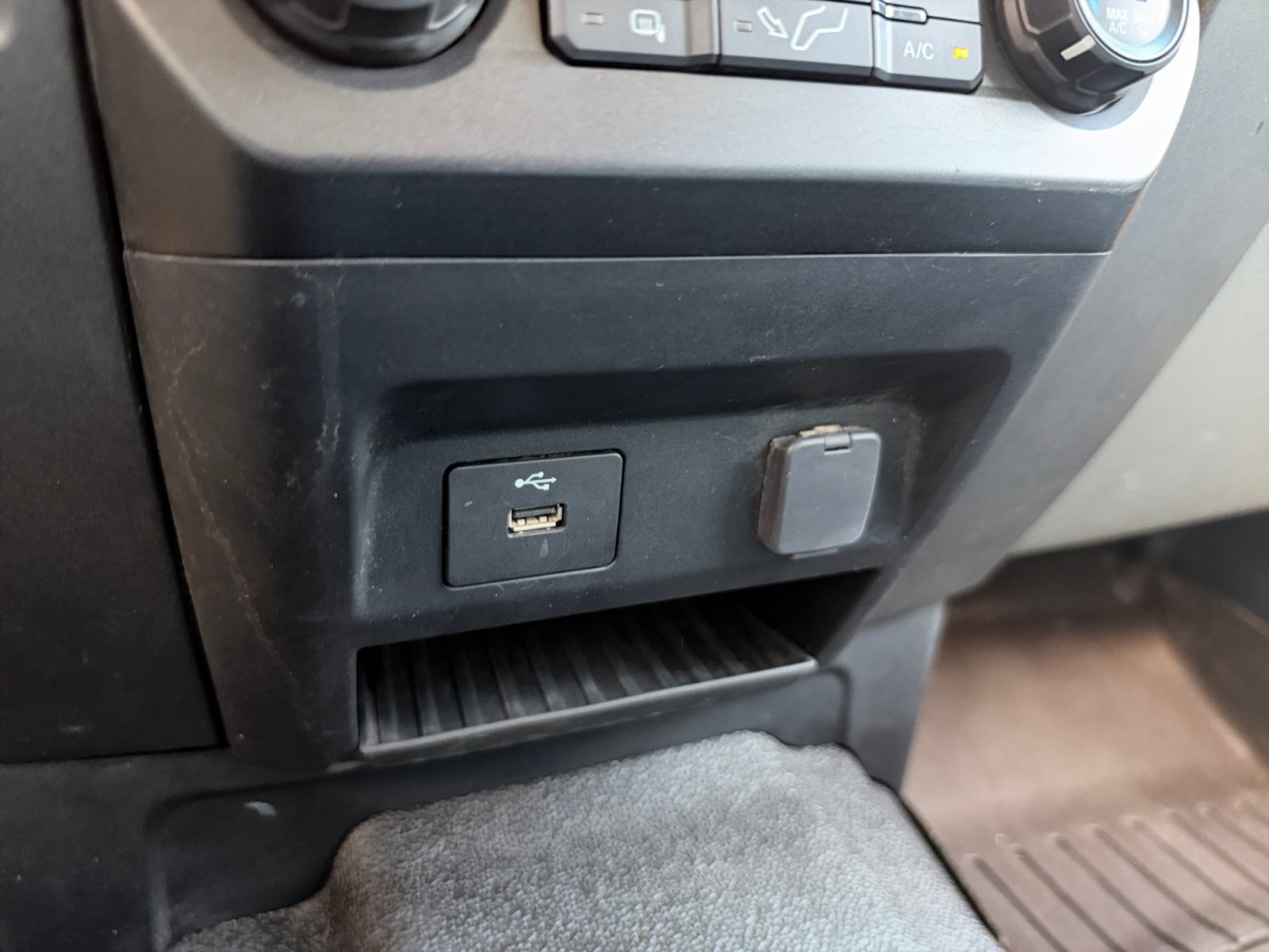 Used 2021 Ford F250 XL w/ Power Equipment Group AWD/4WD image 26