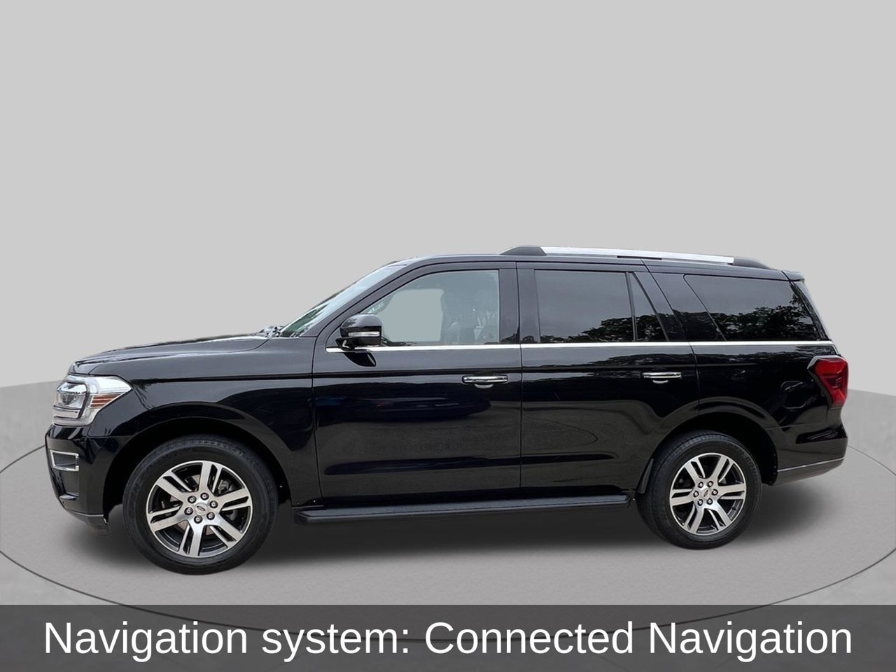 Used 2024 Ford Expedition Limited RWD image 2