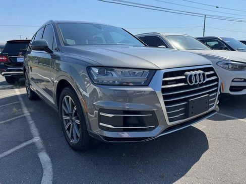 Used 2017 Audi Q7 3.0T Premium Plus w/ Premium Plus Package AWD/4WD image 3