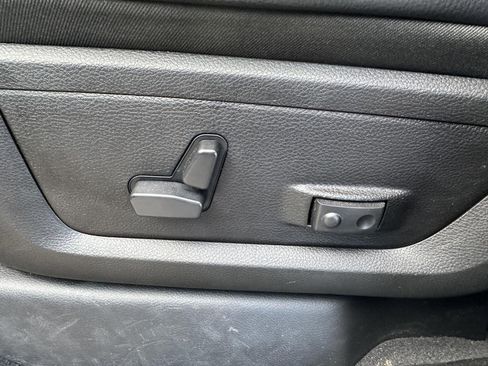 Used 2024 RAM 2500 Laramie w/ Safety Group image 15