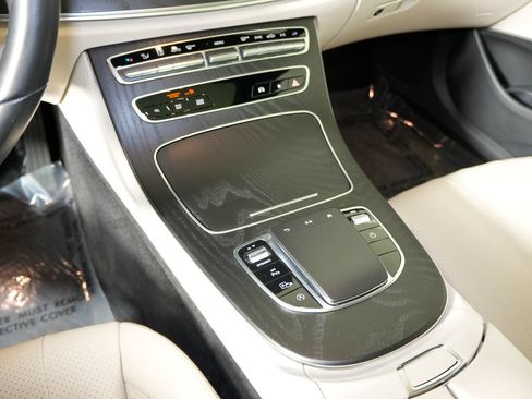 Used 2023 Mercedes-Benz E 350 4MATIC Sedan image 26