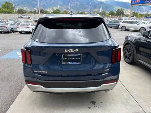Certified 2024 Kia Sorento S AWD/4WD image 5