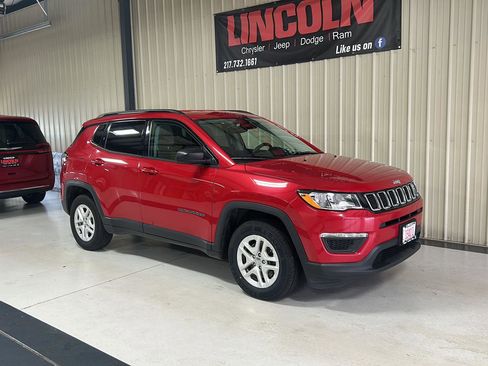 Used 2018 Jeep Compass Sport w/ Tech Group FWD image 4