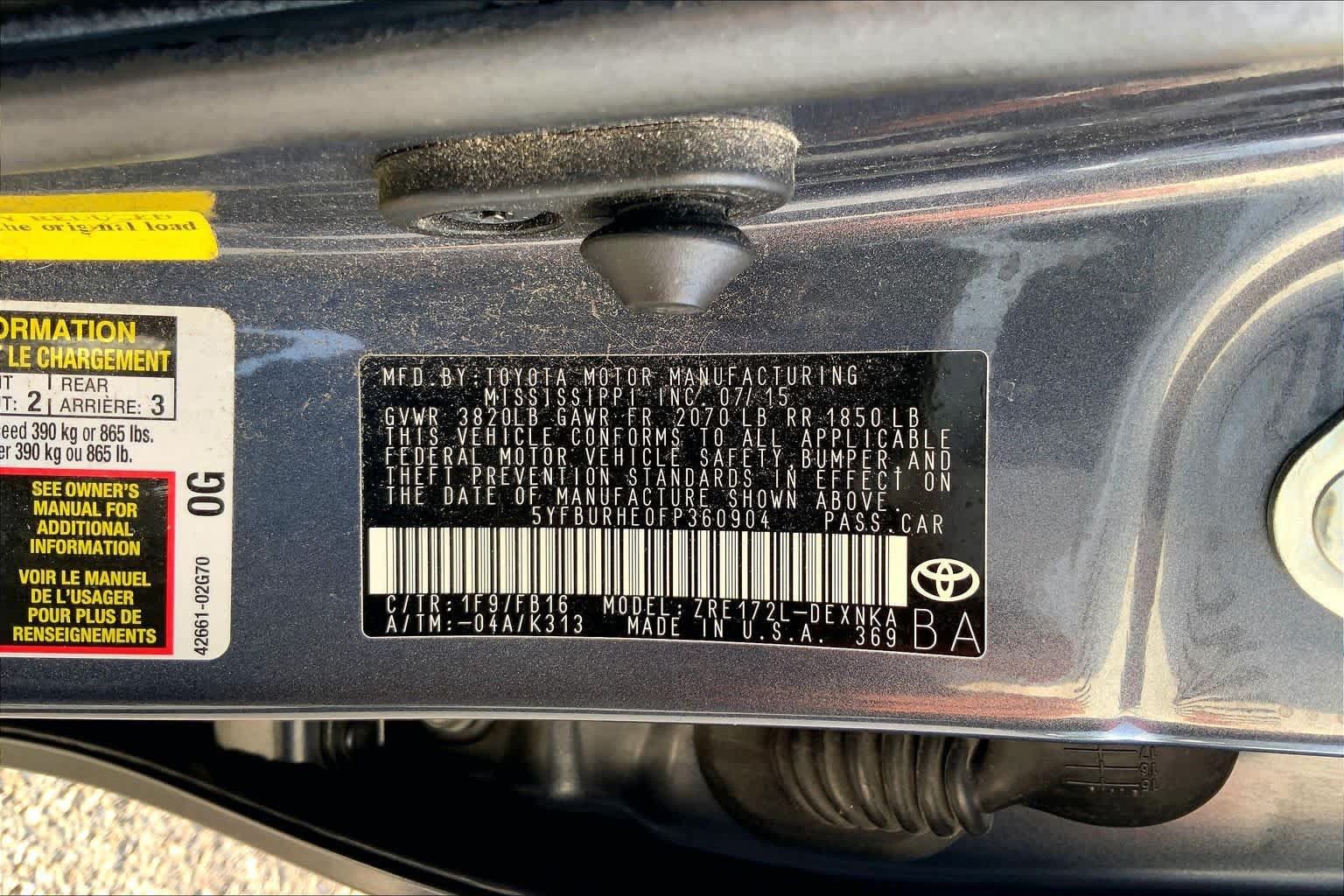 Used 2015 Toyota Corolla LE FWD image 36