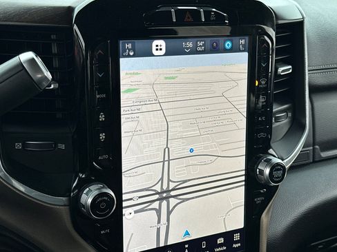 Used 2022 RAM 3500 Laramie image 18