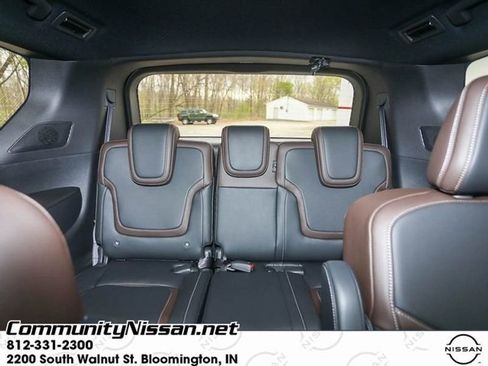New 2025 Nissan Armada SL w/ Captain's Chari Seat Package image 19