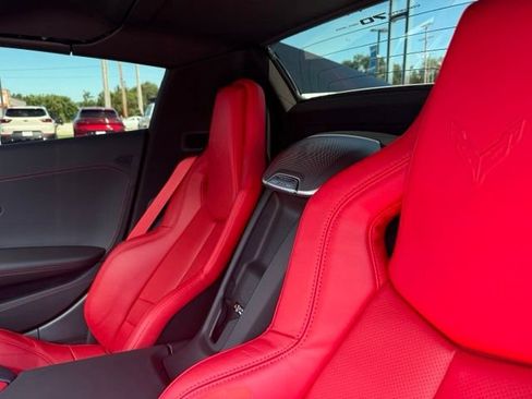 Used 2023 Chevrolet Corvette Stingray Preferred Conv w/ Z51 Performance Package RWD image 8