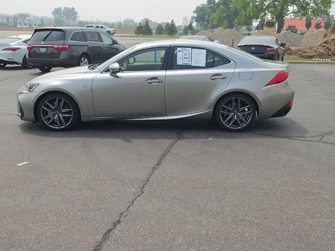Used 2019 Lexus IS 300 F Sport AWD/4WD image 4