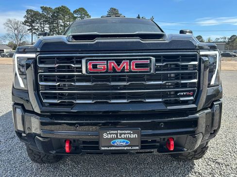 Used 2024 GMC Sierra 2500 AT4 w/ AT4 Premium Plus Package AWD/4WD image 7