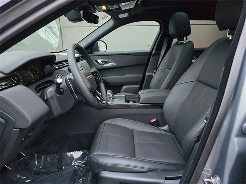 New 2025 Land Rover Range Rover Velar Dynamic SE image 23