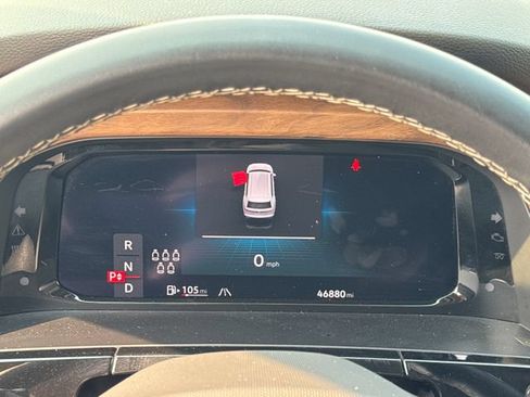 Used 2024 Volkswagen Atlas SE FWD image 18