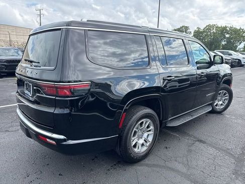 Used 2024 Jeep Wagoneer 4WD image 4