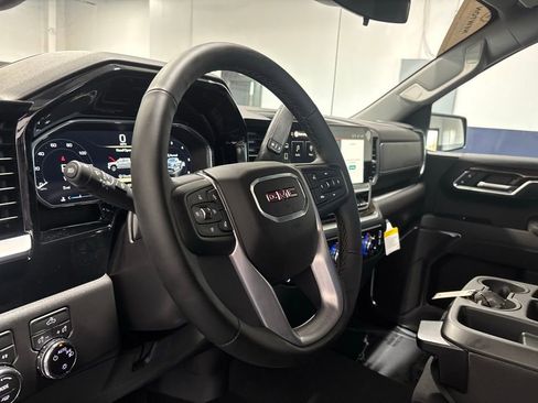 New 2026 GMC Sierra 1500 SLE w/ Preferred Package AWD/4WD image 15
