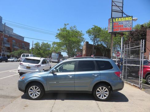 Used 2012 Subaru Forester 2.5X Limited AWD/4WD image 7