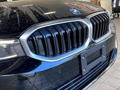 Used 2024 BMW 330e xDrive image 29