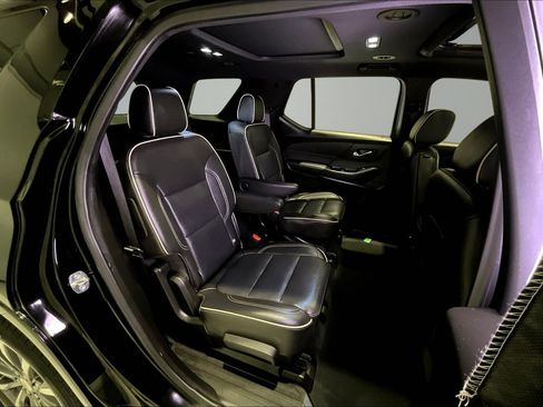 Used 2022 Chevrolet Traverse Premier AWD/4WD image 24