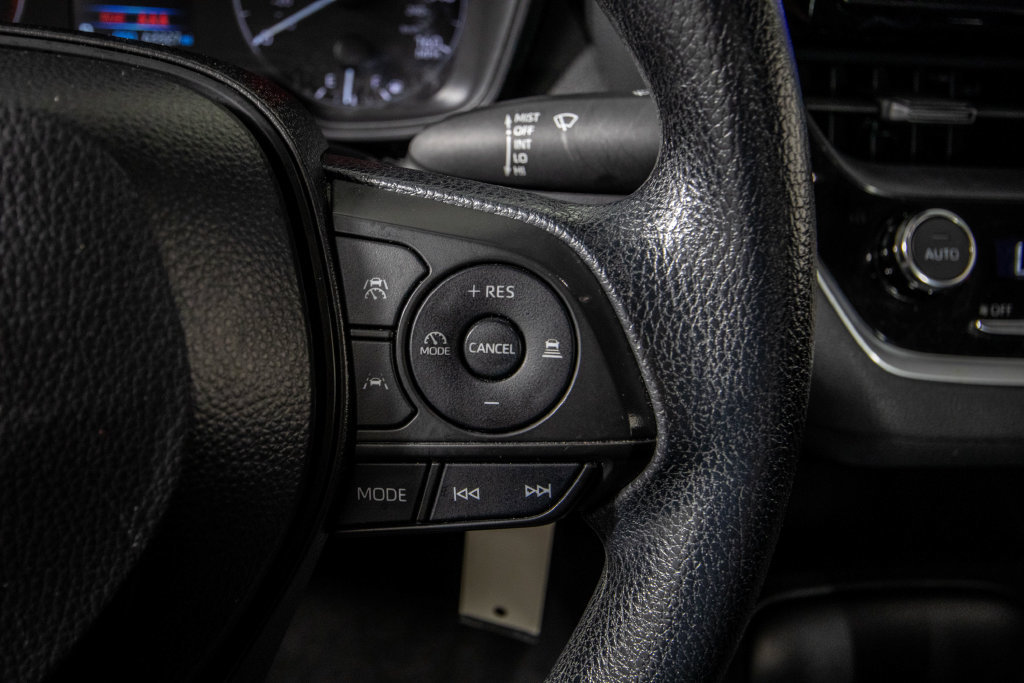 Used 2024 Toyota Corolla LE FWD image 21