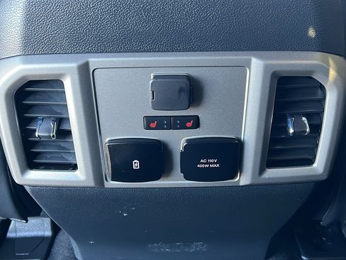 Used 2022 Ford F350 Lariat w/ Black Appearance Package image 14