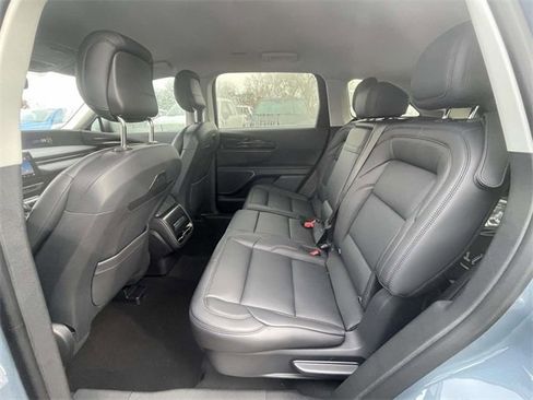 New 2026 Lincoln Nautilus Premier image 8