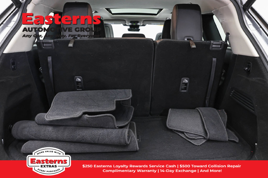 Used 2023 INFINITI QX60 Luxe w/ Cargo Package FWD image 10