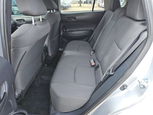 Used 2025 Toyota Corolla Cross LE image 25