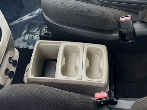 Used 2016 Dodge Grand Caravan SE w/ Quick Order Package 29E SE image 18